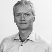 Nils Steine
